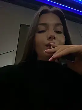 KrisMagnoly online show from November 9, 3:10 pm