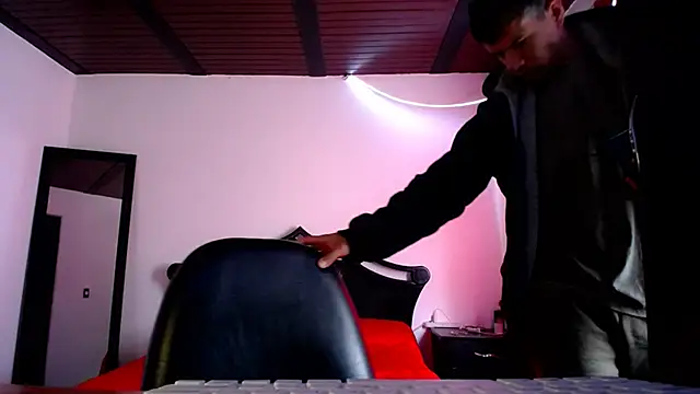 Deiby casas online show from February 14, 3:15 pm