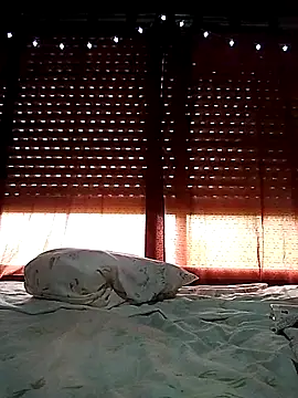 Snapshot of Kleopatracolo chatting on February 16, 5:04 pm Kleopatracolo online show from February 16, 5:04 pm