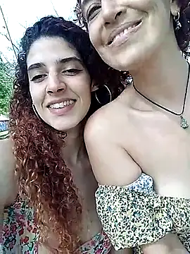 Snapshot of Kleopatracolo chatting on October 3, 5:43 pm Kleopatracolo online show from October 3, 5:43 pm