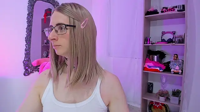 KimberlyJohnsoon online show from January 15, 2:32 pm