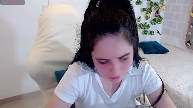 tania sweet   online show from March 3, 9:31 pm