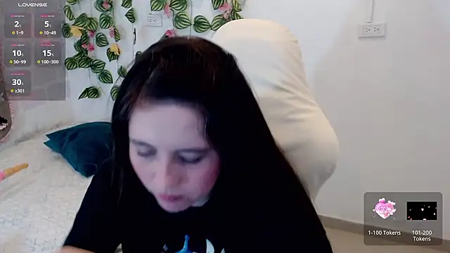 tania sweet   online show from March 18, 6:55 pm