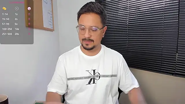 DaviidEvans  online show from December 30, 8:47 pm