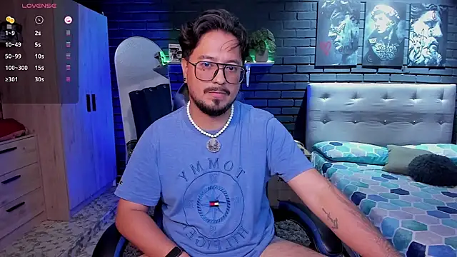 Snapshot of DaviidEvans_ chatting on March 27, 5:56 pm DaviidEvans online show from March 27, 5:56 pm