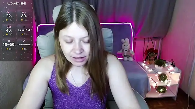 Snapshot of alekasamui chatting on December 20, 12:30 am alekasamui online show from December 20, 12:30 am