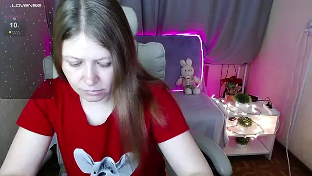 Snapshot of alekasamui chatting on January 16, 1:37 am alekasamui online show from January 16, 1:37 am