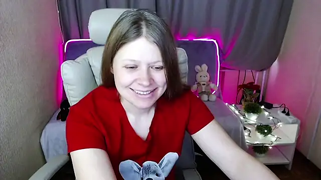 Snapshot of alekasamui chatting on February 17, 4:53 am alekasamui online show from February 17, 4:53 am