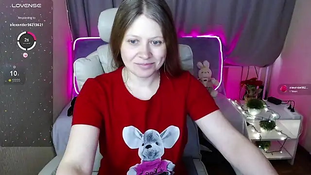 Snapshot of alekasamui chatting on March 4, 3:22 am alekasamui online show from March 4, 3:22 am