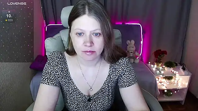 Snapshot of alekasamui chatting on March 13, 9:05 pm alekasamui online show from March 13, 9:05 pm