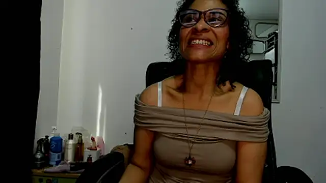 Aries Mature online show from April 21, 2:23 pm