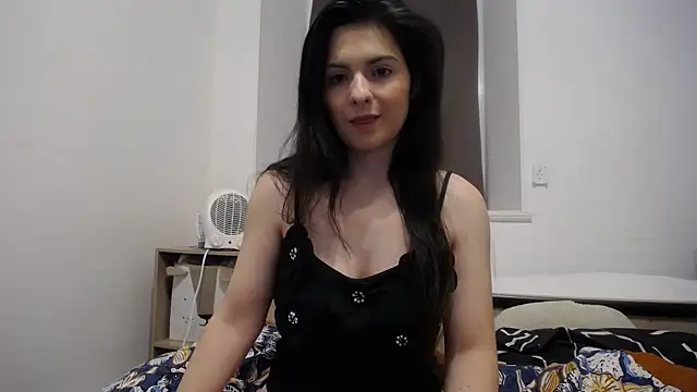 Snapshot of desirmiss1 chatting on February 7, 11:01 am desirmiss1 online show from February 7, 11:01 am