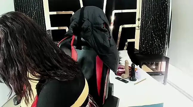 dirtylola39 online show from January 31, 1:45 pm