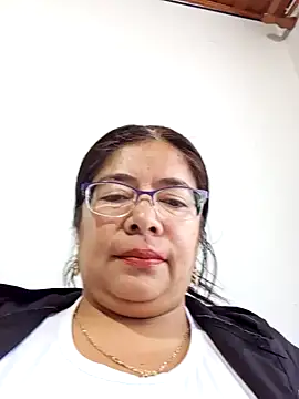   valentina18 online show from December 17, 1:05 pm