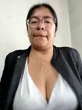   valentina18 online show from November 5, 1:00 pm