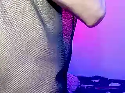 Snapshot of LAICK_01 chatting on December 15, 9:42 pm LAICK 01 online show from December 15, 9:42 pm