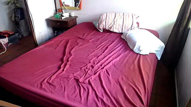 deftoolceles online show from October 15, 7:47 pm