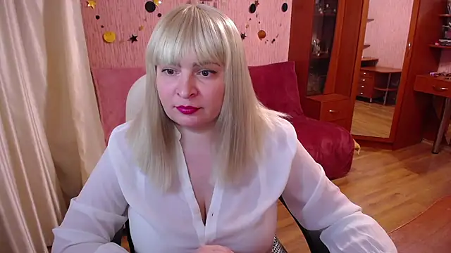 Snapshot of -MeowMeow chatting on February 24, 8:03 pm -MeowMeow online show from February 24, 8:03 pm