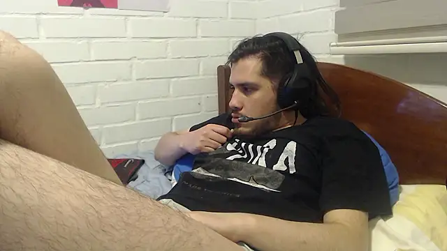 hung weeb online show from December 2, 3:15 am