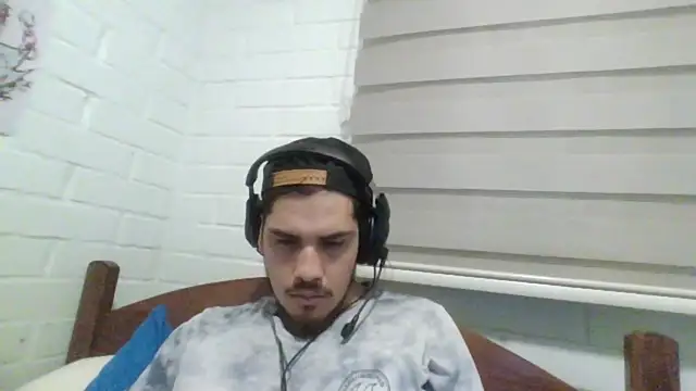 hung weeb online show from December 10, 12:28 am