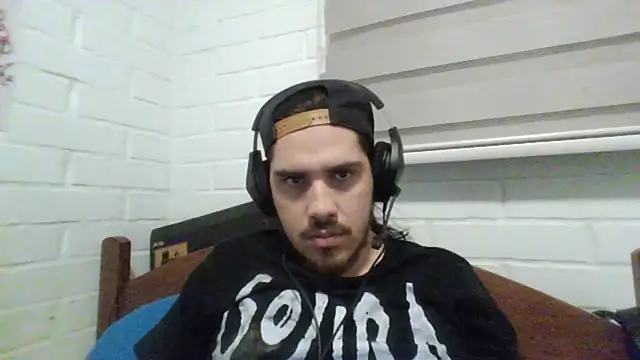 hung weeb online show from January 17, 1:47 am