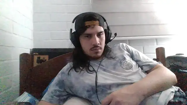 hung weeb online show from February 18, 4:37 am