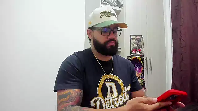 Snapshot of _Coddygold_ chatting on June 3, 11:46 am Coddygold online show from June 3, 11:46 am