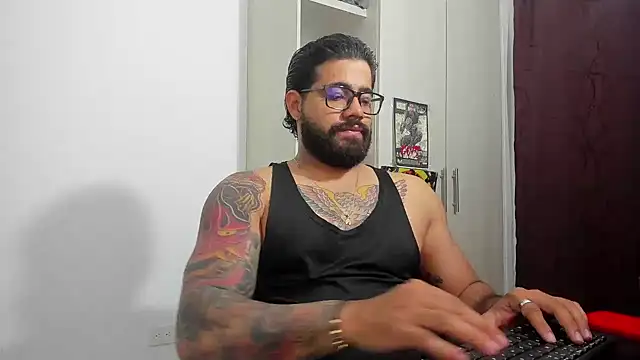Snapshot of _Coddygold_ chatting on July 15, 10:42 am Coddygold online show from July 15, 10:42 am
