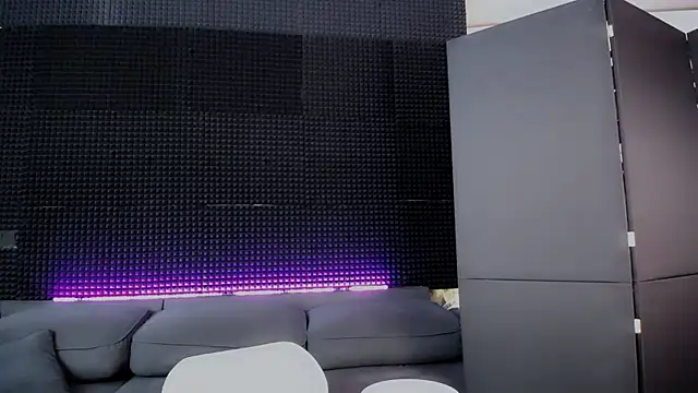 Snapshot of Hardy_Green chatting on October 1, 4:07 am Hardy Green online show from October 1, 4:07 am