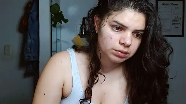 Snapshot of Nikkykora15 chatting on November 8, 1:28 am Nikkykora15 online show from November 8, 1:28 am