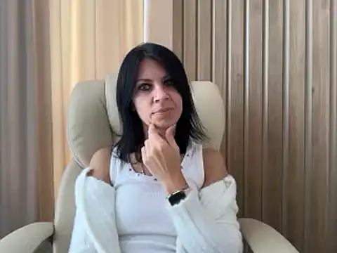 Snapshot of InjaAtHome chatting on September 11, 6:24 am InjaAtHome online show from September 11, 6:24 am