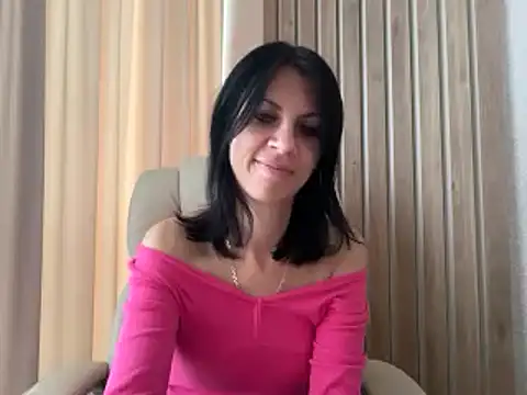 Snapshot of InjaAtHome chatting on September 15, 9:20 am InjaAtHome online show from September 15, 9:20 am