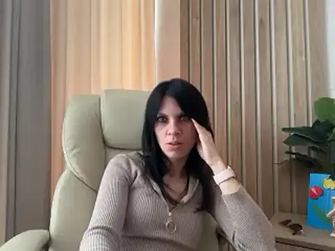 Snapshot of InjaAtHome chatting on May 21, 6:09 am InjaAtHome online show from May 21, 6:09 am