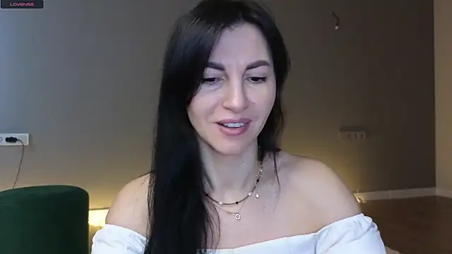 Snapshot of Mary_love16 chatting on January 31, 6:57 am Mary love16 online show from January 31, 6:57 am