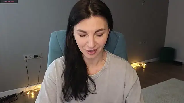 Snapshot of Mary_love16 chatting on February 25, 11:08 am Mary love16 online show from February 25, 11:08 am