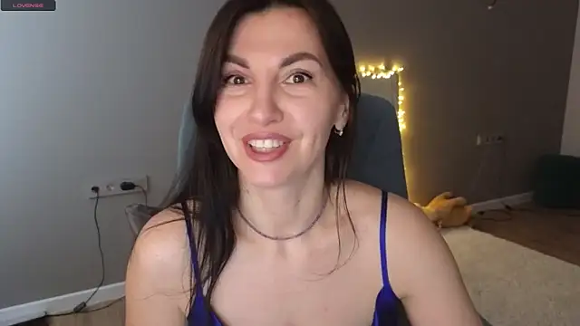 Snapshot of Mary_love16 chatting on March 10, 7:42 am Mary love16 online show from March 10, 7:42 am