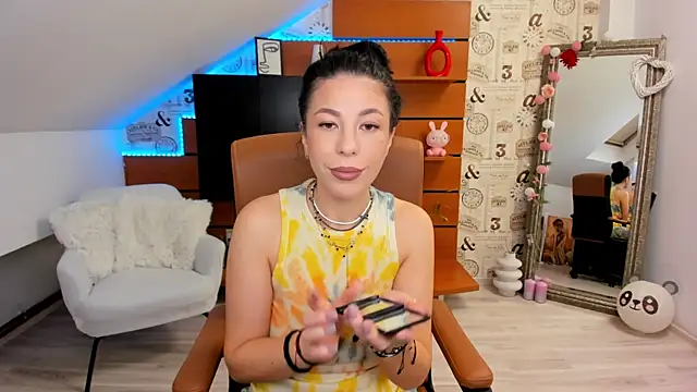 EmillyTaylor online show from September 18, 3:52 am