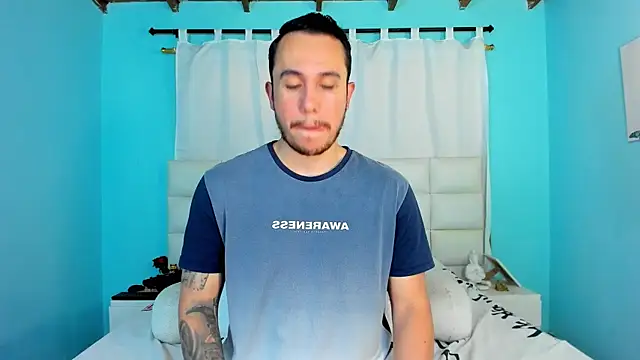 juan  jimenez online show from November 8, 8:51 pm