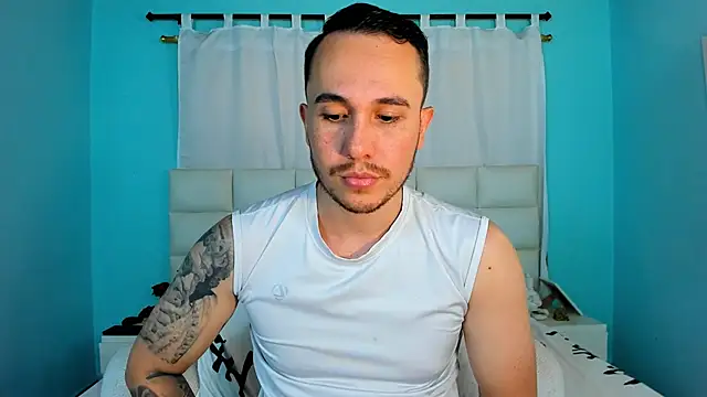 juan  jimenez online show from November 15, 9:11 pm