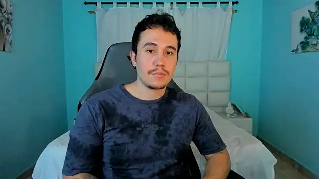 juan  jimenez online show from April 17, 10:35 pm