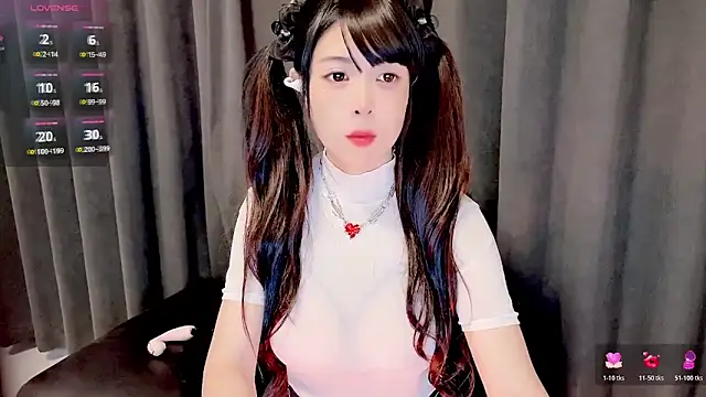 Snapshot of candy-yiyi chatting on June 3, 12:57 am candy-yiyi online show from June 3, 12:57 am