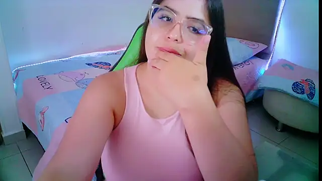  alicia z online show from February 1, 8:37 pm