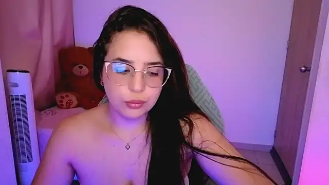  alicia z online show from April 20, 5:59 pm