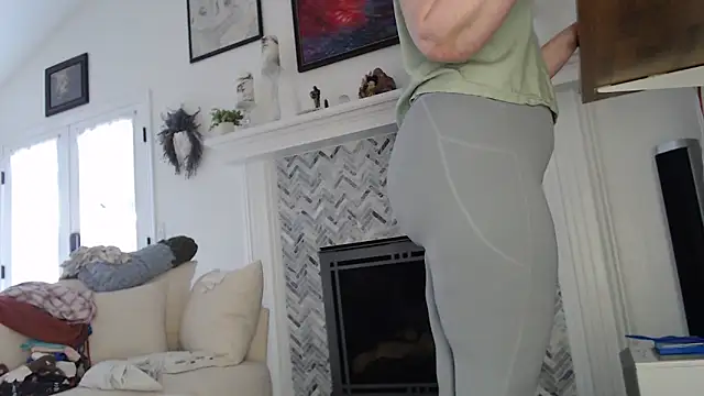 AuroraWillows online show from October 2, 2:46 pm