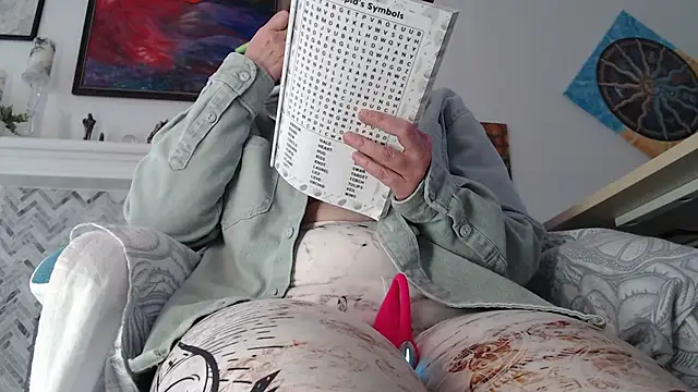 AuroraWillows online show from February 8, 4:43 pm