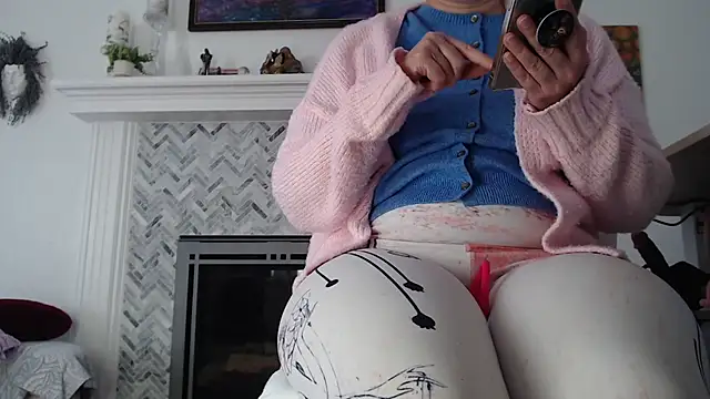 AuroraWillows online show from February 22, 6:06 pm