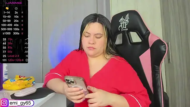 emilyn grey1 online show from March 17, 3:50 pm