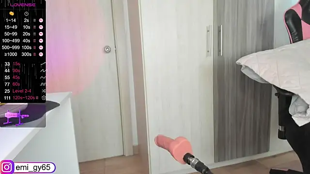 emilyn grey1 online show from March 21, 4:18 pm