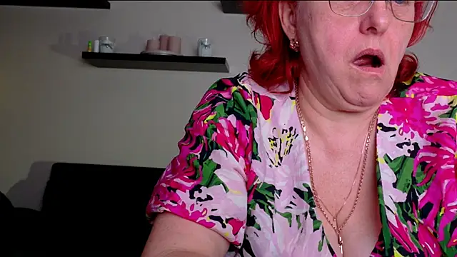 JoannaAndNeighbour online show from June 16, 7:00 am