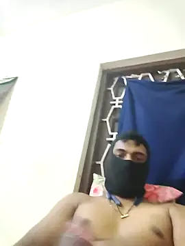 Snapshot of naughtyyboyfriend chatting on December 13, 11:32 pm naughtyyboyfriend online show from December 13, 11:32 pm